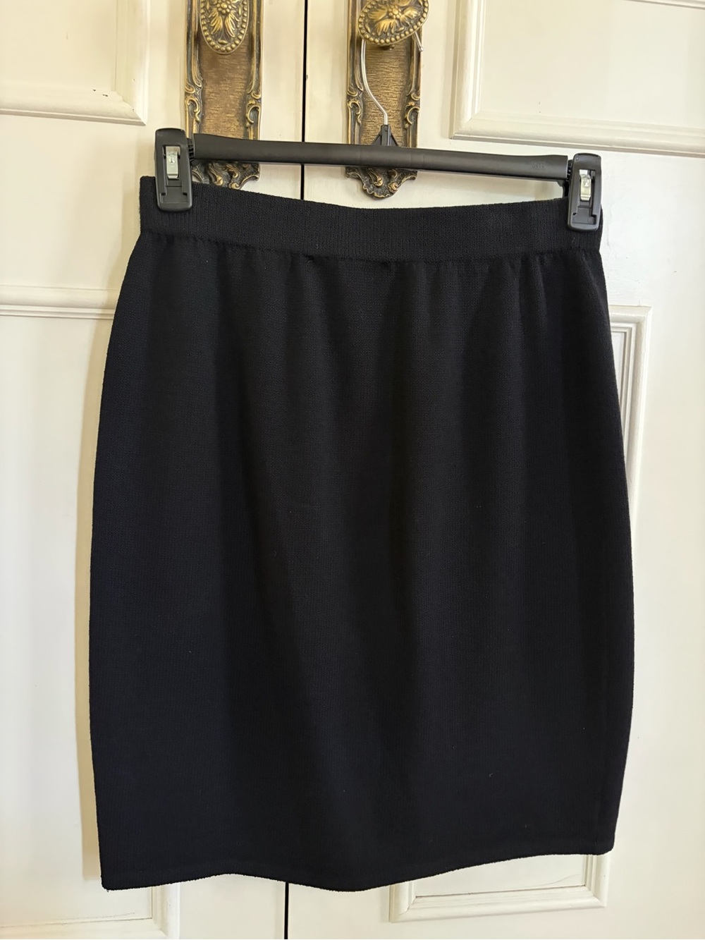 St John Black Knit Above Knee Skirt